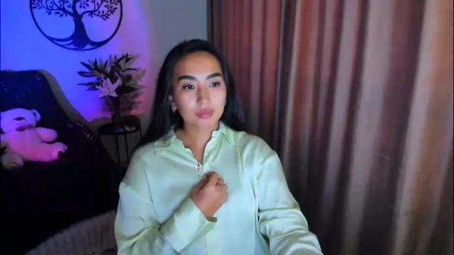 Image 7 of worldofkim Stream on Chaturbate on 3 days ago