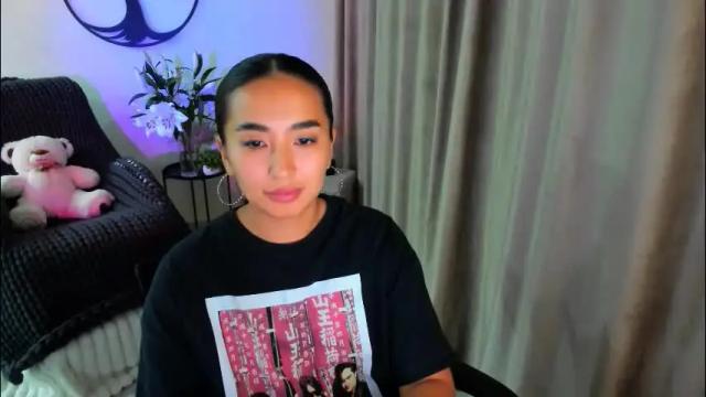 Image 11 of worldofkim Stream on Chaturbate on 1 day ago