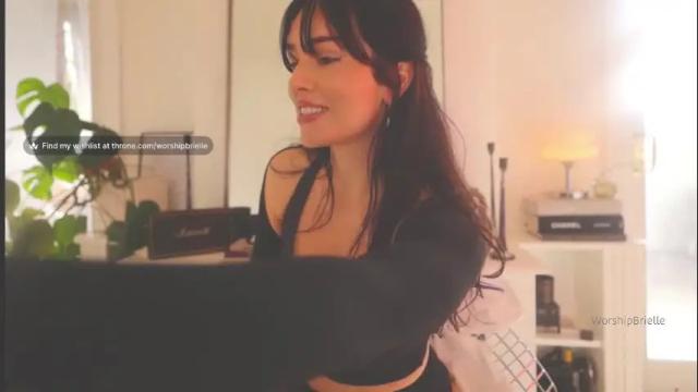 Image 8 of worshipbrielle Stream on Chaturbate on 1 month ago
