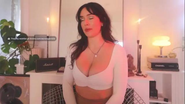 Image 3 of worshipbrielle Stream on Chaturbate on 1 month ago