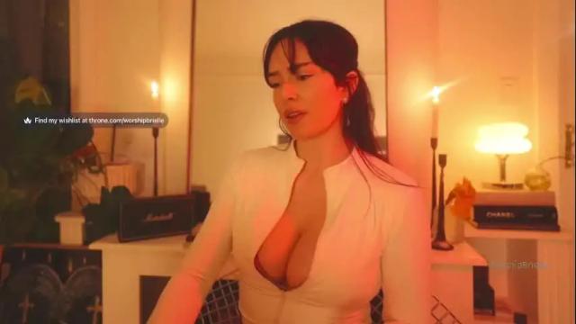 Image 6 of worshipbrielle Stream on Chaturbate on 2 months ago