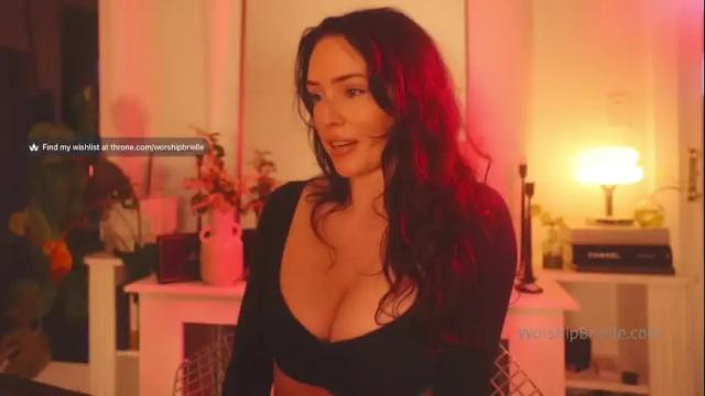 Image 7 of worshipbrielle Stream on Chaturbate on 13 days ago