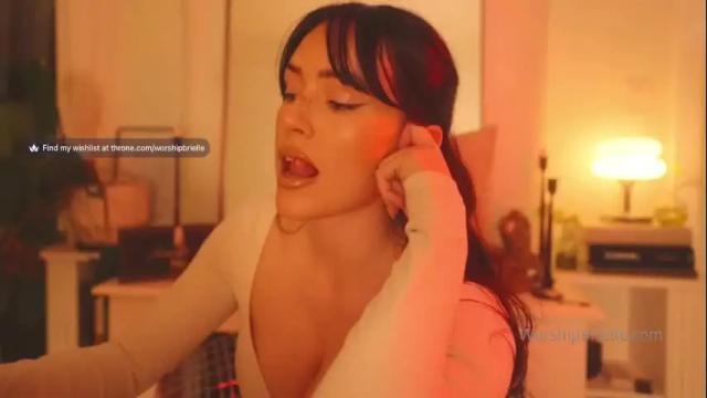 Image 12 of worshipbrielle Stream on Chaturbate on 1 month ago