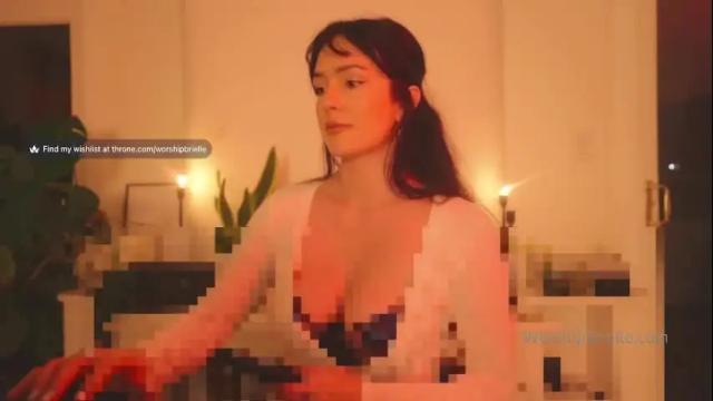 Image 10 of worshipbrielle Stream on Chaturbate on 10 days ago