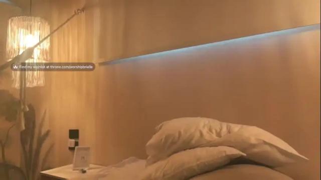 Image 2 of worshipbrielle Stream on Chaturbate on 6 days ago