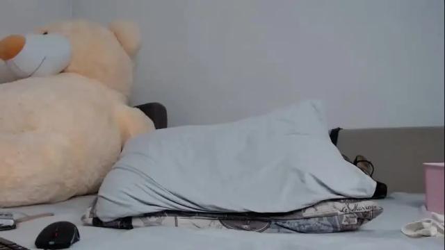 Image 11 of wow_blonde Stream on Chaturbate on 15 days ago