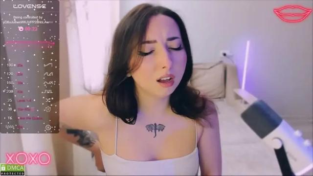 Image 3 of wow_sue Stream on Chaturbate on 14 months ago