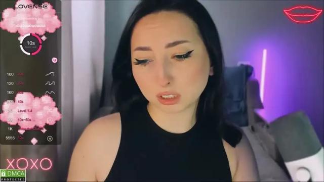 Image 12 of wow_sue Stream on Chaturbate on 14 months ago