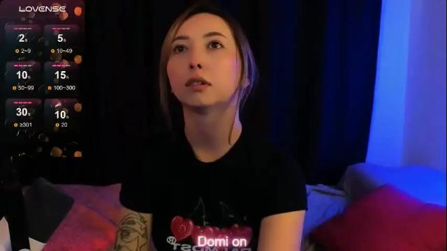 Image 2 of wow_sue Stream on Chaturbate on 10 days ago