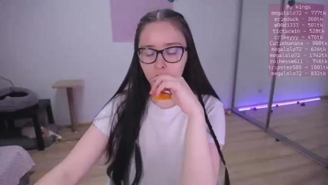 Image 6 of wowliza Stream on Chaturbate on 19 months ago