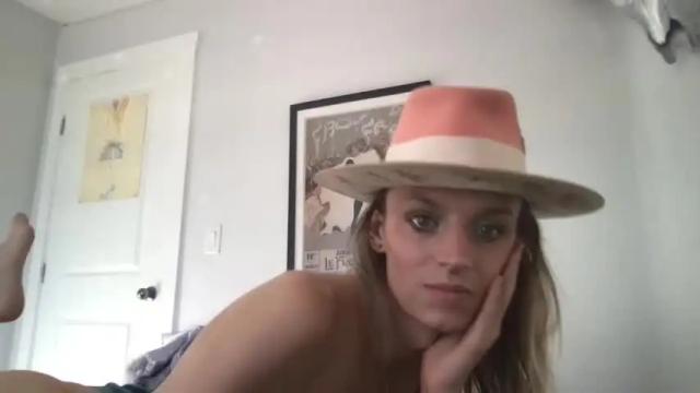 Image 8 of wytransgal Stream on Chaturbate on 17 months ago