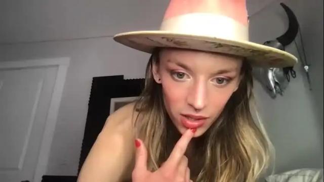 Image 6 of wytransgal Stream on Chaturbate on 17 months ago