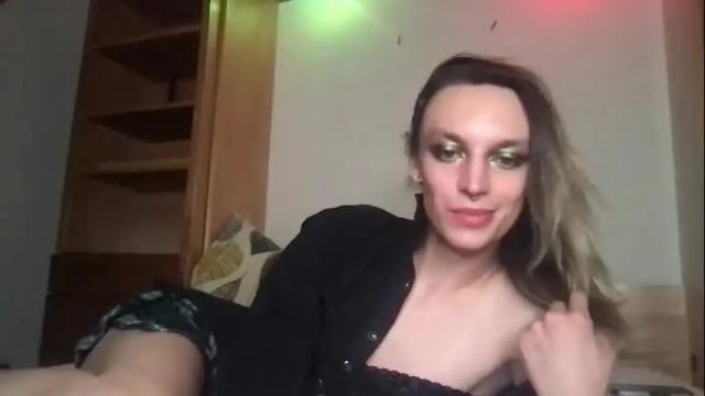 Image 3 of wytransgal Stream on Chaturbate on 17 months ago