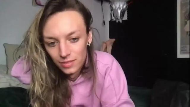 Image 2 of wytransgal Stream on Chaturbate on 16 months ago