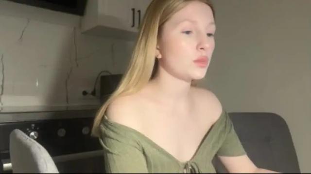 Image 7 of x__ivy_x Stream on Chaturbate on 15 months ago