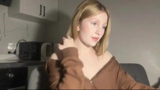 Image 12 of x__ivy_x Stream on Chaturbate on 14 months ago