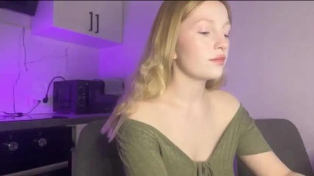 Image 10 of x__ivy_x Stream on Chaturbate on 14 months ago
