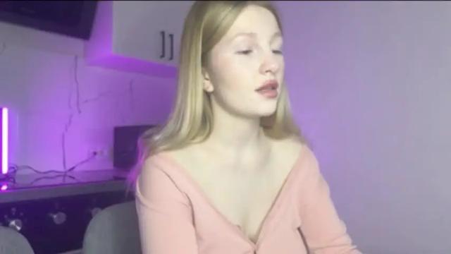 Image 4 of x__ivy_x Stream on Chaturbate on 14 months ago