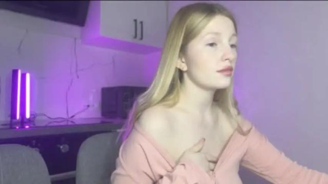 Image 8 of x__ivy_x Stream on Chaturbate on 14 months ago