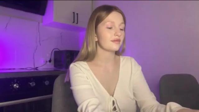 Image 11 of x__ivy_x Stream on Chaturbate on 10 months ago