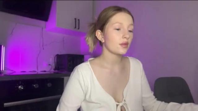 Image 11 of x__ivy_x Stream on Chaturbate on 13 months ago