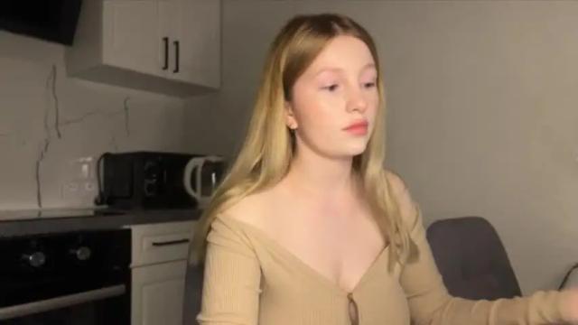 Image 4 of x__ivy_x Stream on Chaturbate on 13 months ago