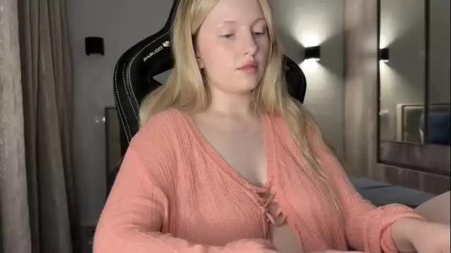 Image 12 of x__ivy_x Stream on Chaturbate on 1 month ago