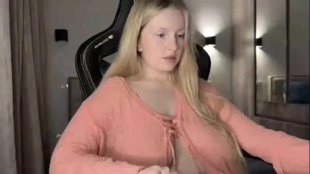 Image 2 of x__ivy_x Stream on Chaturbate on 1 month ago
