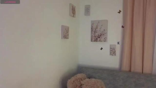 Image 8 of x_allison02x Stream on Chaturbate on 18 months ago