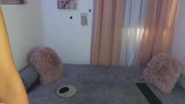 Image 7 of x_allison02x Stream on Chaturbate on 16 months ago