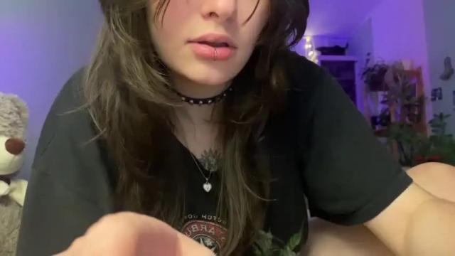 Image 12 of x_hellokitty_x Stream on Chaturbate on 16 months ago