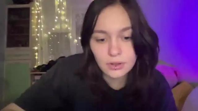 Thumbnail 2, x_hellokitty_x's Stream at Chaturbate, 16 months ago