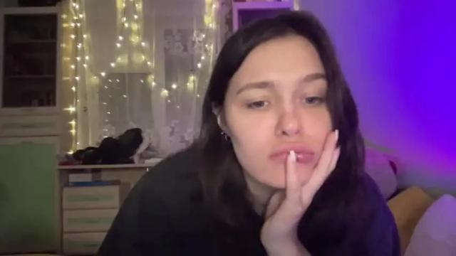 Thumbnail 3, x_hellokitty_x's Stream at Chaturbate, 16 months ago