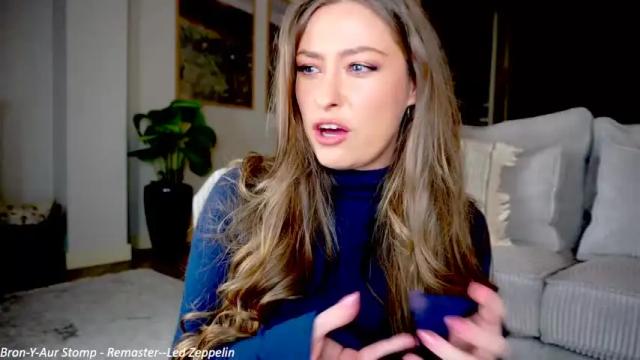 Image 10 of x_lily_x Stream on Chaturbate on 15 months ago