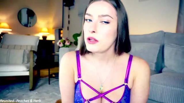 Image 3 of x_lily_x Stream on Chaturbate on 10 months ago