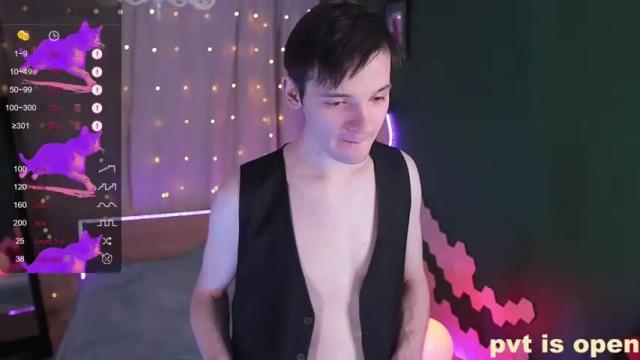 Image 6 of x_loui_and_sher_x Stream on Chaturbate on 15 months ago