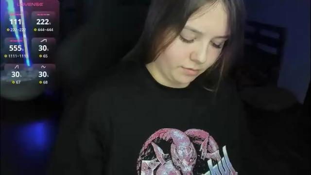 Image 4 of x_nirvana_x Stream on Chaturbate on 1 month ago