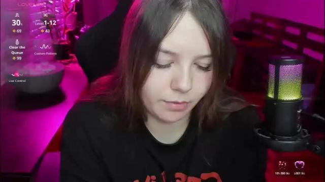 Image 8 of x_nirvana_x Stream on Chaturbate on 28 days ago