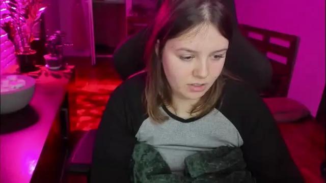 Image 11 of x_nirvana_x Stream on Chaturbate on 16 days ago