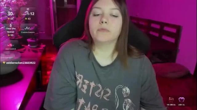 Image 10 of x_nirvana_x Stream on Chaturbate on 14 days ago