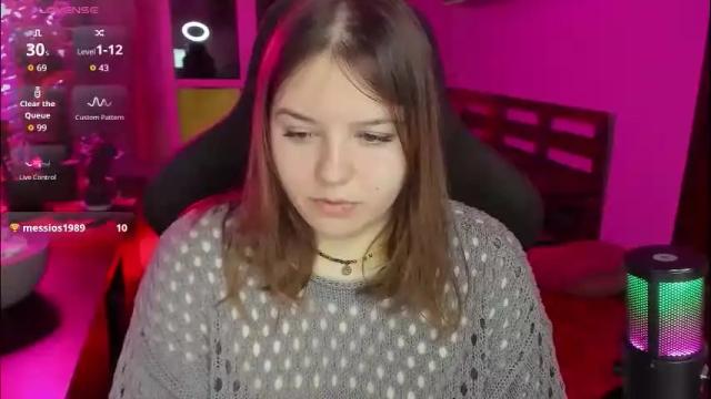 Image 3 of x_nirvana_x Stream on Chaturbate on 2 days ago