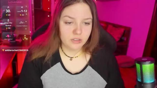 Image 3 of x_nirvana_x Stream on Chaturbate on 3 days ago