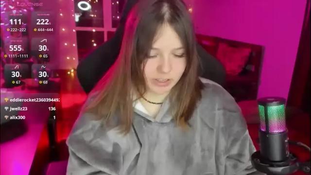 Image 10 of x_nirvana_x Stream on Chaturbate on 1 day ago