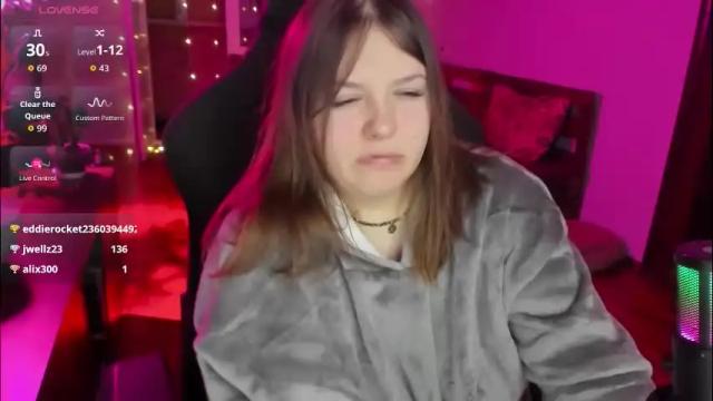 Image 8 of x_nirvana_x Stream on Chaturbate on 1 day ago