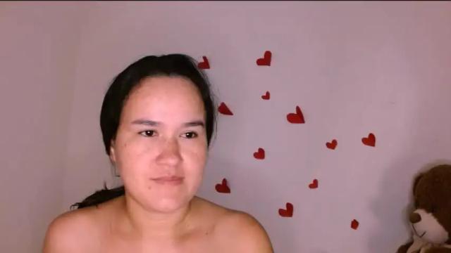 Image 4 of xalondra_queenx Stream on Chaturbate on 16 months ago