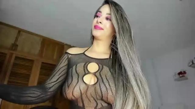 Image 4 of xamaysmith_ Stream on Chaturbate on 24 months ago