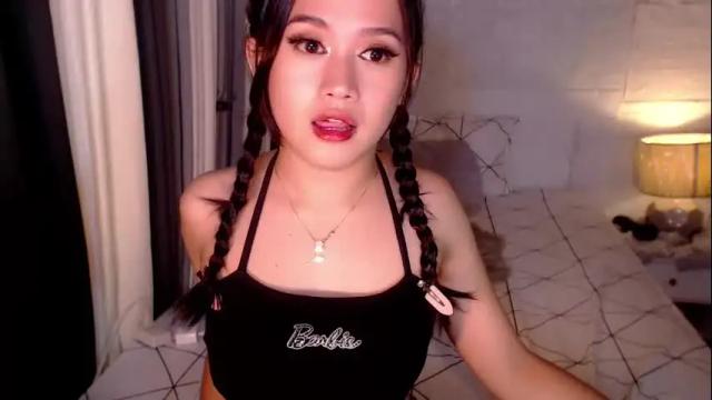 Image 4 of xasian_babygirl Stream on Chaturbate on 17 months ago
