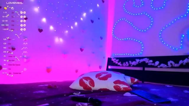 Image 3 of xassmi Stream on Chaturbate on 25 months ago