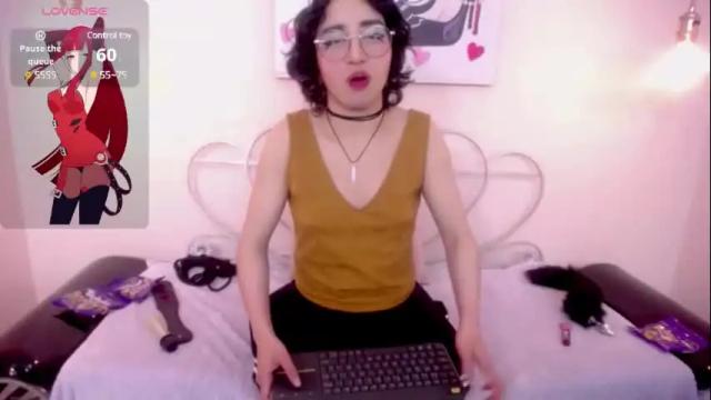 Image 2 of xayah_77 Stream on Chaturbate on 17 days ago