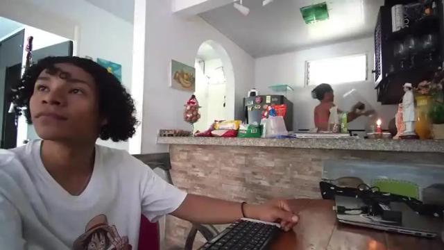 Image 3 of xayah_y_rakan Stream on Chaturbate on 14 months ago
